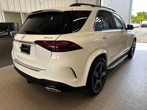 Polar White 2024 Mercedes-Benz GLE 450