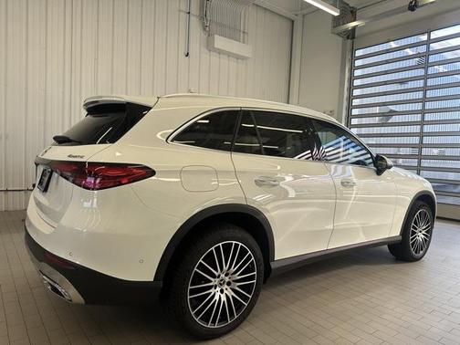 2023 Mercedes-Benz GLC 300 4MATIC