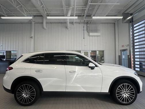 2023 Mercedes-Benz GLC 300 4MATIC