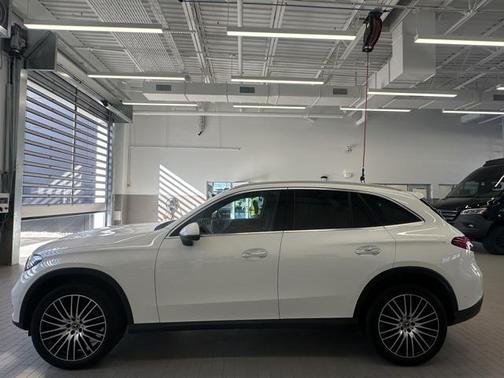 2023 Mercedes-Benz GLC 300 4MATIC