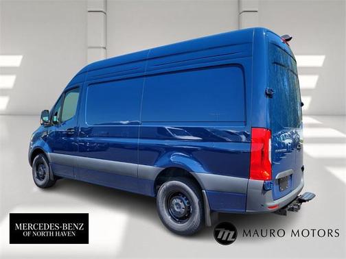 2025 Mercedes-Benz Sprinter 2500 Standard Roof