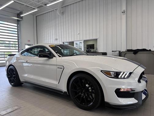 2018 Ford Shelby GT350 Base