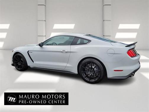 2018 Ford Shelby GT350 Base