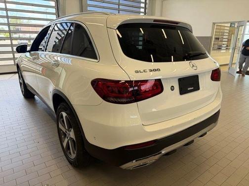 White 2022 Mercedes-Benz GLC 300 Base 4MATIC