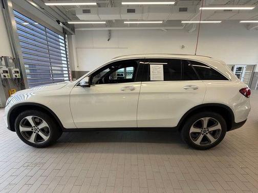 White 2022 Mercedes-Benz GLC 300 Base 4MATIC