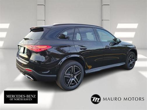 2026 Mercedes-Benz GLC 300 4MATIC