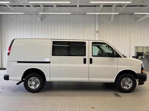 2020 Chevrolet Express 2500 RWD 2500 Regular Wheelbase WT