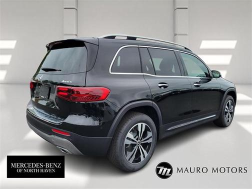 2025 Mercedes-Benz GLB 250 4MATIC