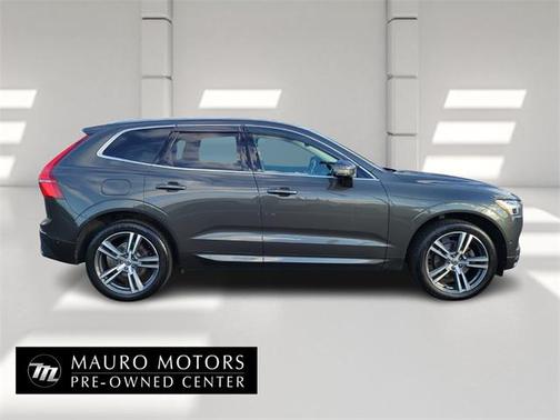 2018 Volvo XC60 T5 Momentum
