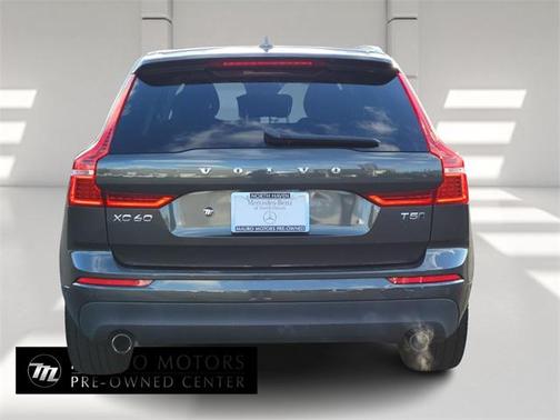 2018 Volvo XC60 T5 Momentum