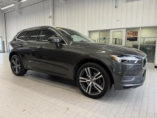 2018 Volvo XC60 T5 Momentum