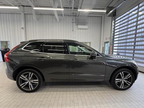 2018 Volvo XC60 T5 Momentum