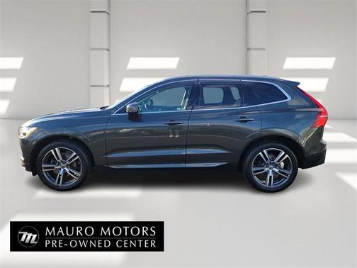 2018 Volvo XC60 T5 Momentum