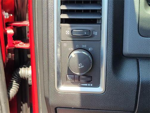 2013 RAM 1500 Big Horn