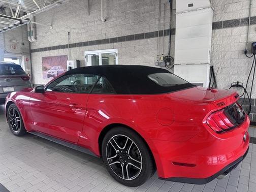 2022 Ford Mustang EcoBoost Premium