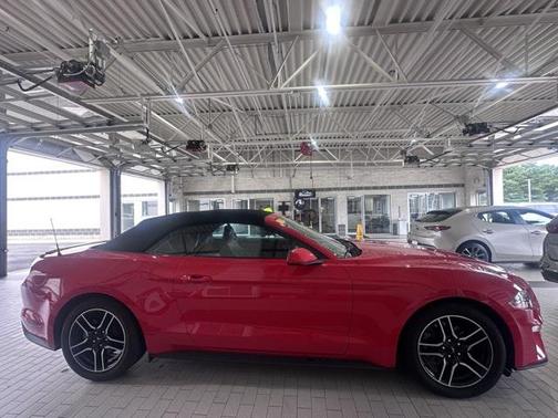 2022 Ford Mustang EcoBoost Premium