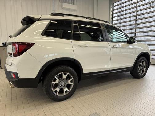 2022 Honda Passport AWD TrailSport