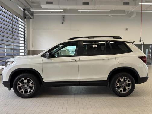 2022 Honda Passport AWD TrailSport