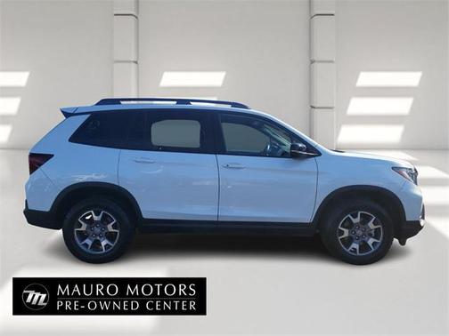 2022 Honda Passport AWD TrailSport