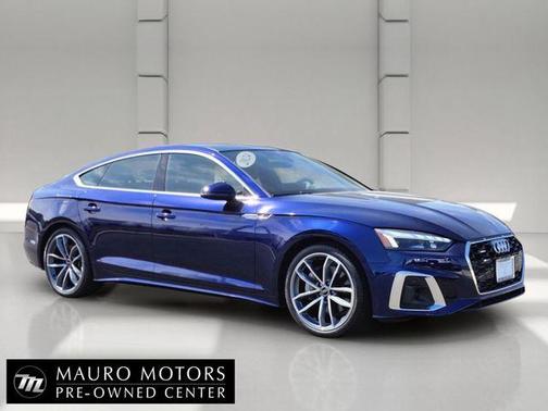 Navarra Blue Metallic 2024 Audi A5 Sportback 45 S line quattro Premium