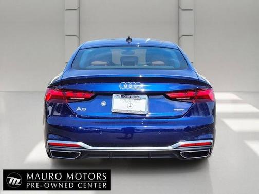Navarra Blue Metallic 2024 Audi A5 Sportback 45 S line quattro Premium