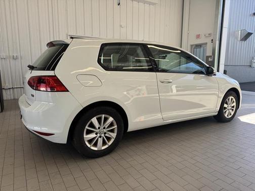 2015 Volkswagen Golf TSI S 2-Door