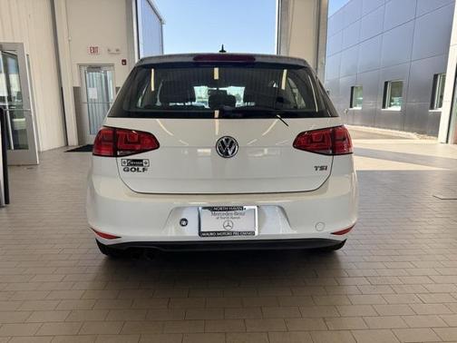 2015 Volkswagen Golf TSI S 2-Door