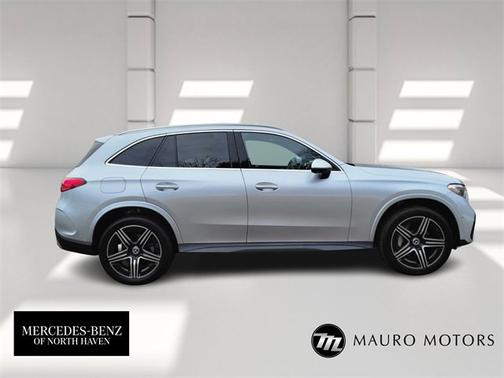 2023 Mercedes-Benz GLC 300 