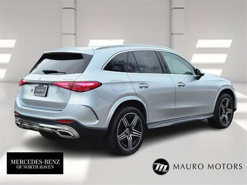 2023 Mercedes-Benz GLC 300 