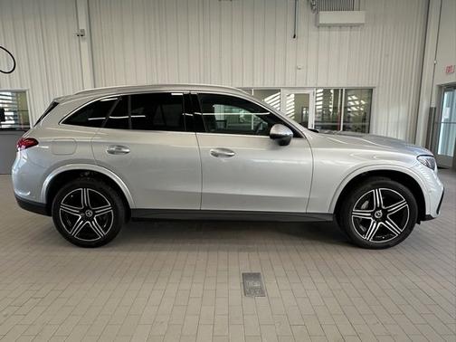 2023 Mercedes-Benz GLC 300 4MATIC