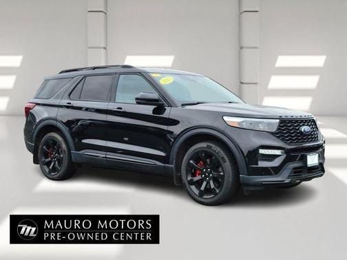 Black 2023 Ford Explorer ST