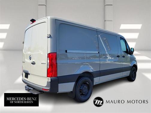 2025 Mercedes-Benz Sprinter 2500 Standard Roof