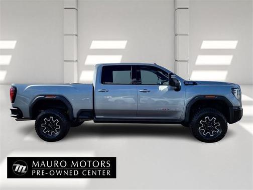 2024 GMC Sierra 2500 AT4