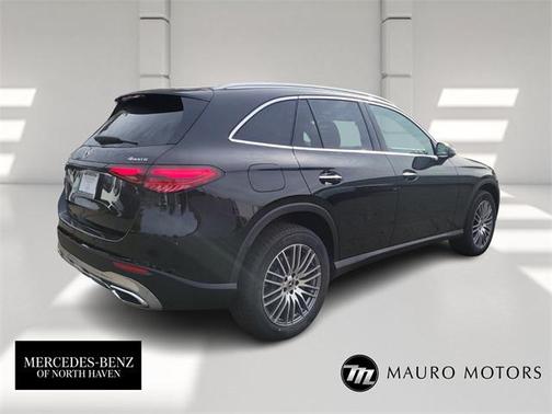 2026 Mercedes-Benz GLC 300 4MATIC