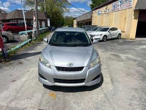 Gray 2009 Toyota Matrix Base