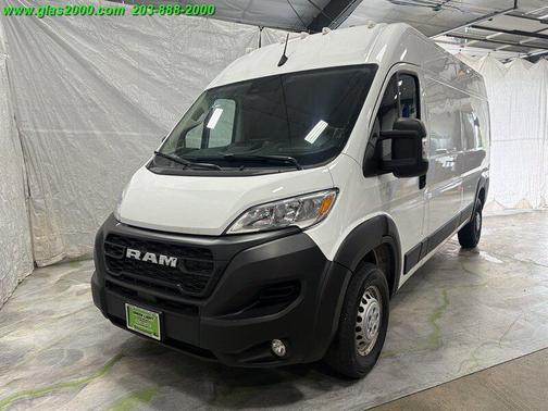 Bright White Clearcoat 2024 RAM ProMaster 2500 Tradesman