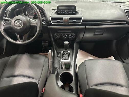2015 Mazda Mazda3 i SV