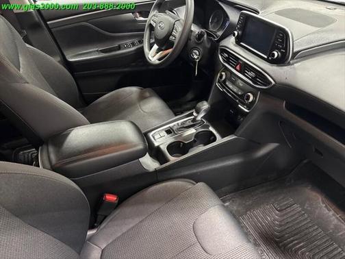 2019 Hyundai SANTA FE SE 2.4