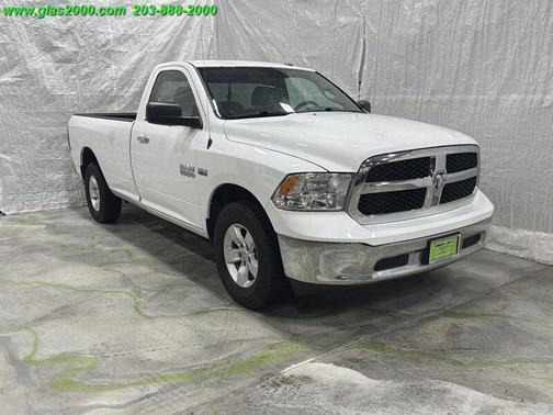 Bright White Clearcoat 2018 RAM 1500 SLT