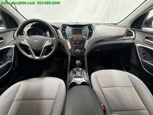 Pearl White 2018 Hyundai Santa Fe Sport 2.4L
