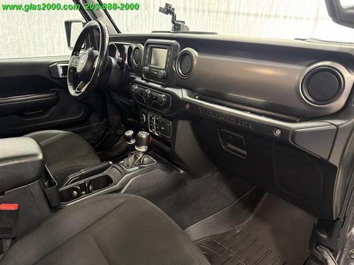 Granite Crystal Metallic Clearcoat 2019 Jeep Wrangler Unlimited Sport