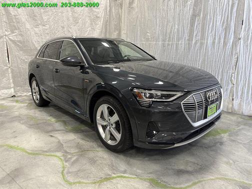 2019 Audi e-tron Premium Plus