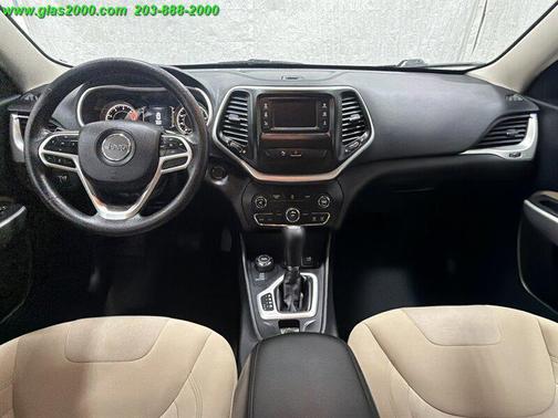 Diamond Black Crystal Pearlcoat 2017 Jeep Cherokee Sport