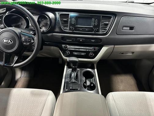 2018 Kia Sedona L