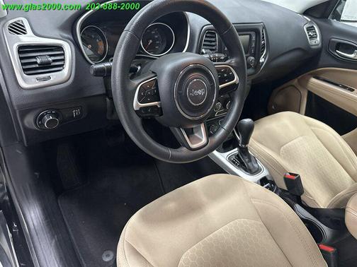 Diamond Black Crystal Pearlcoat 2018 Jeep Compass Sport