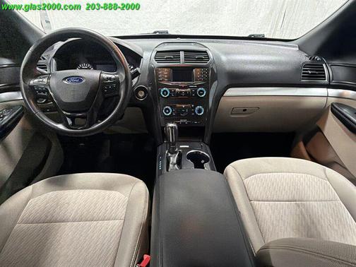 Oxford White 2018 Ford Explorer Base