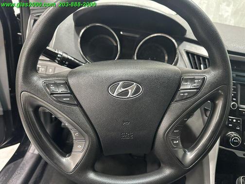 2014 Hyundai SONATA Hybrid Base