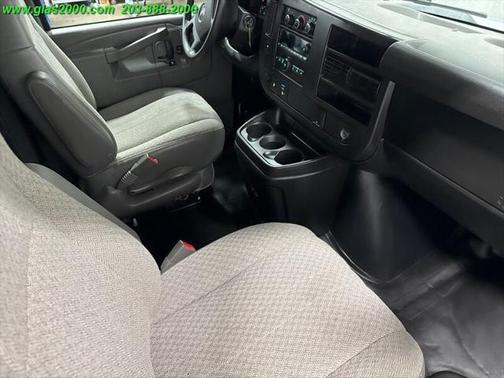 2017 GMC Savana 2500 Work Van