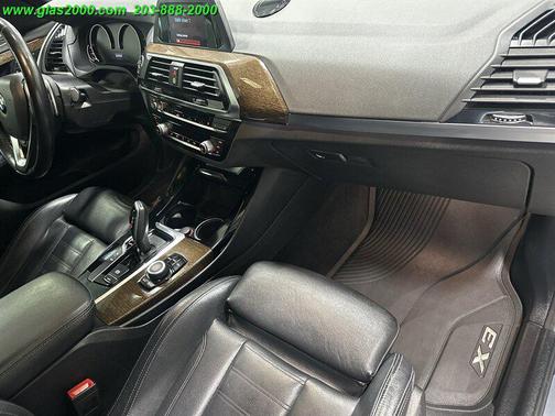 White 2019 BMW X3 xDrive30i