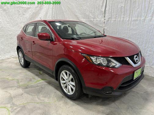 Palatial Ruby 2017 Nissan Rogue Sport S